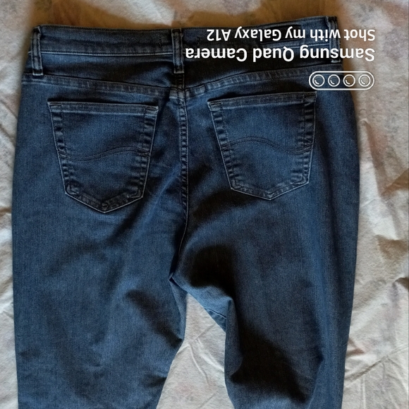 Lee Relaxed Fit Jeans Short - Picture 3 of 8